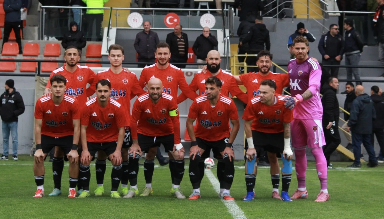 Şampiyon Gölcükspor sezona galibiyetle veda etti