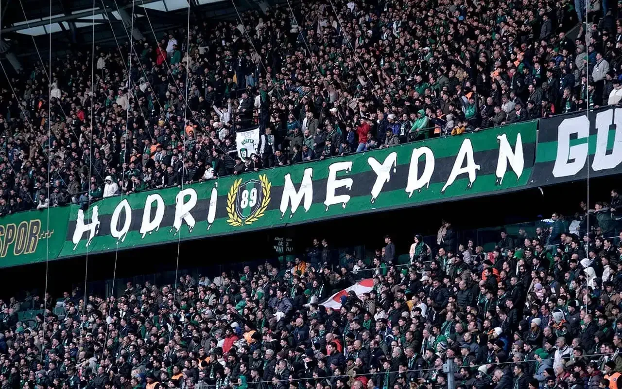 Hodri Meydan’dan Takım ve Yönetime Eleştiri