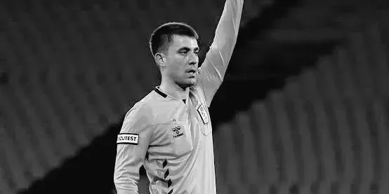 Uydurma penaltı mucidi Galatasaray-Trabzonspor maçında AVAR’da!