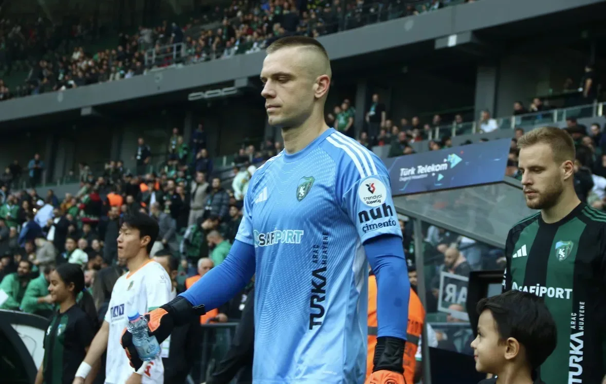 Jovanovic takımdan ayrılıyor. Ne zaman ameliyat olacak? İşte detaylar!