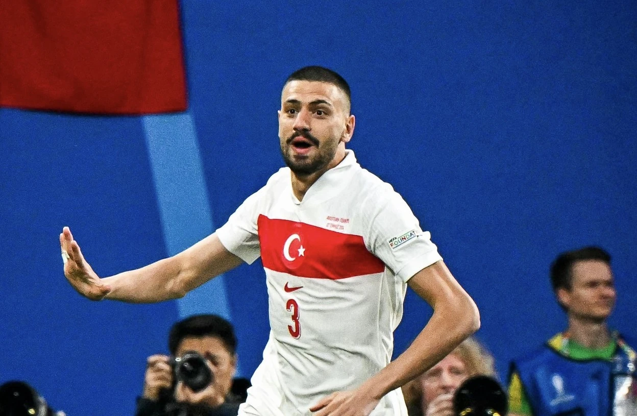 Karamürsel’de Merih Demiral detayı