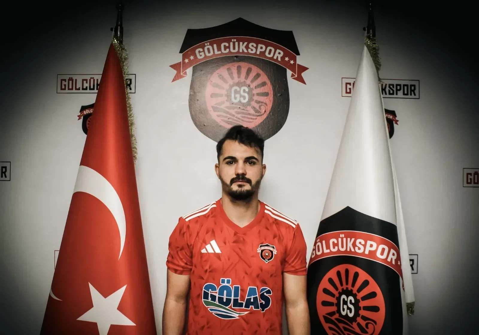 Gölcükspor’dan orta sahaya transfer