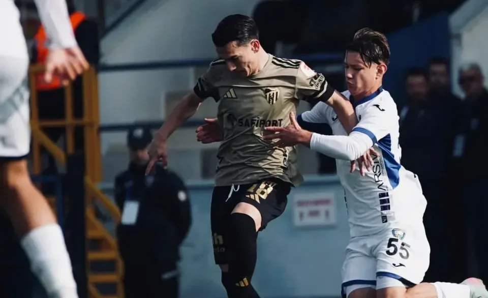 Skor 2-1, tribün 0: Maç boyu küfür ettiler!