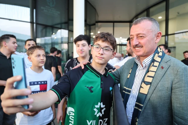 Büyükakın’dan takıma net mesaj: Yanınızdayım
