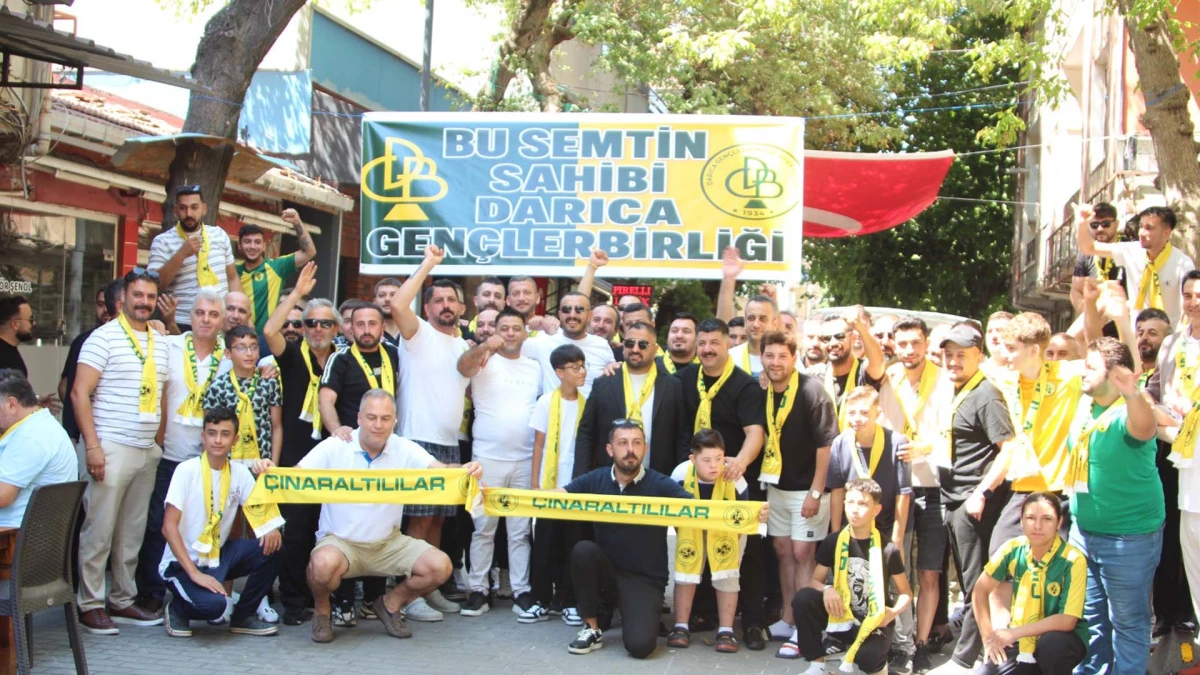 Darıca’da yönetim ve taraftar kahvaltıda buluştu