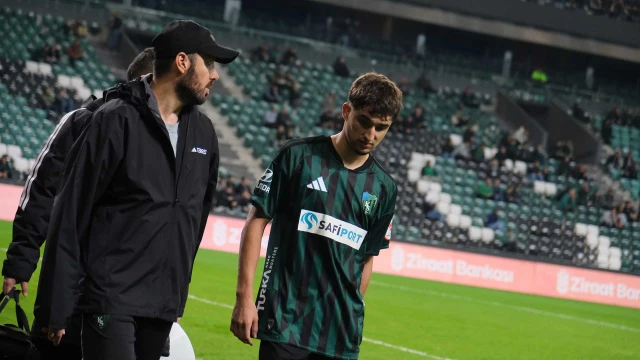 Fatihhan Demir’den çıkmak zorunda kaldı