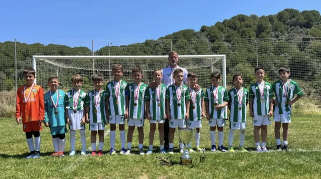 Hisareynspor altyapısından Yalova’da çifte başarı