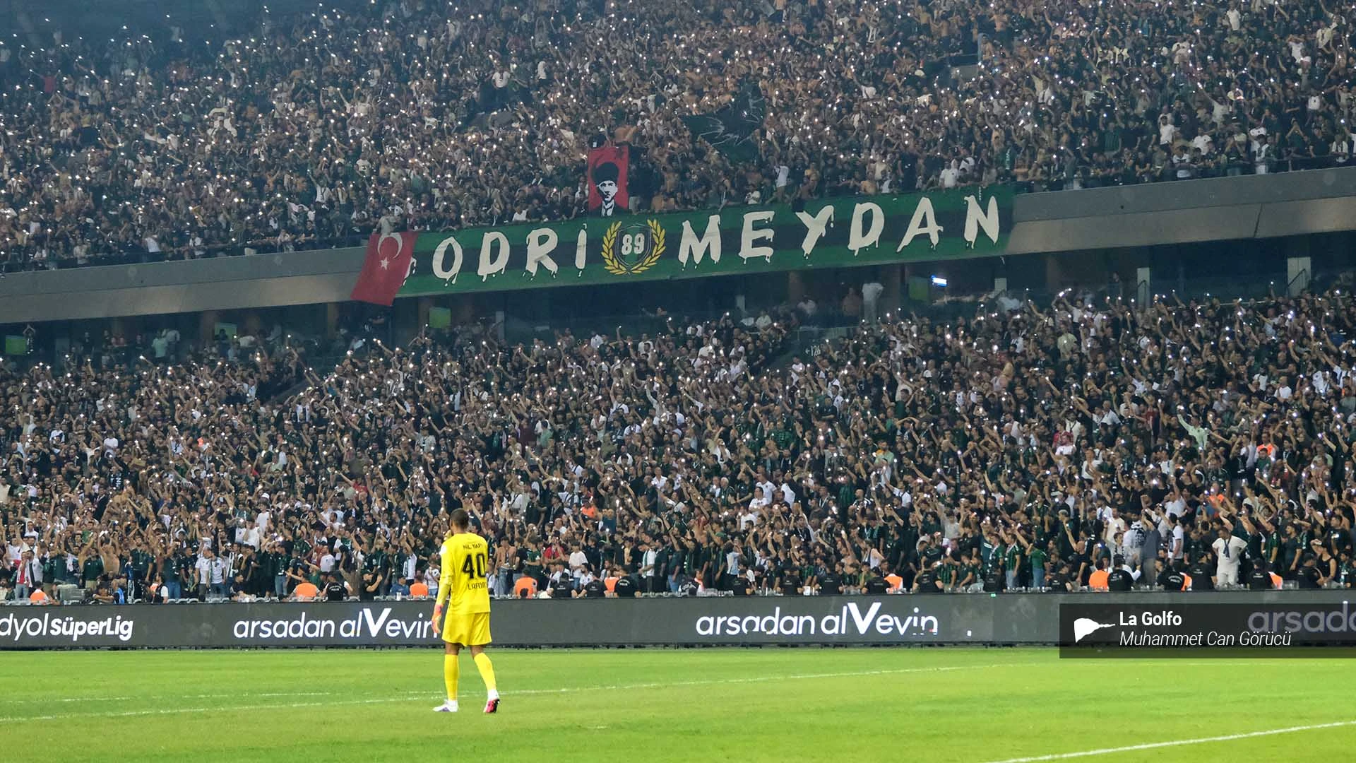Hodri Meydan’dan Türkiye’ye örnek tribün
