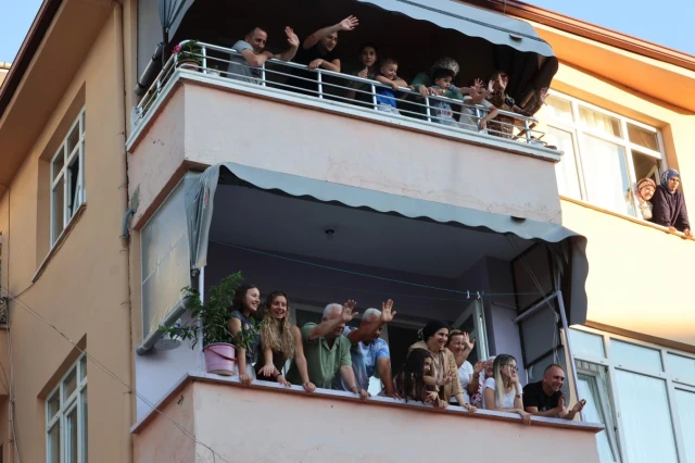 Karamürsel, Kırkpınar kahramanlarını coşkuyla karşıladı