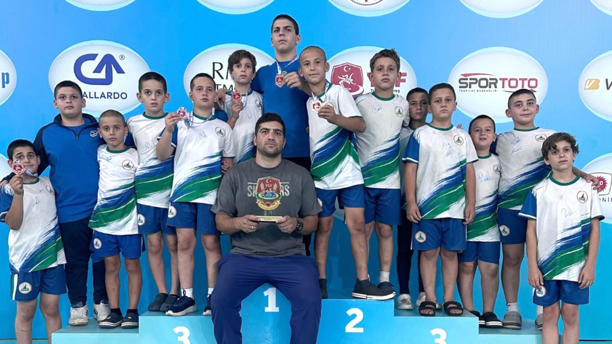 Kartepe Belediyespor altına doyurdu