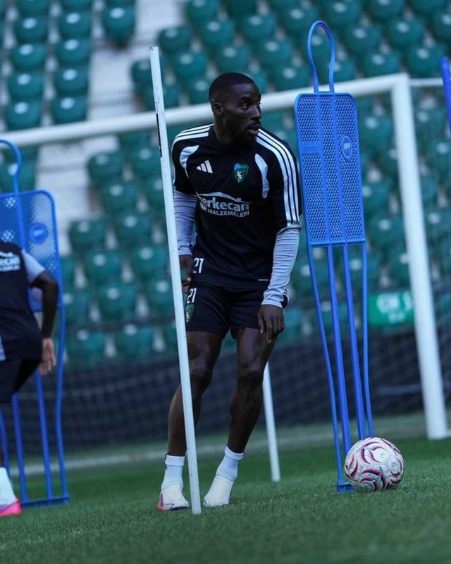 Kocaelispor, Amed maçı hazırlıklarını stadyumda sürdürdü