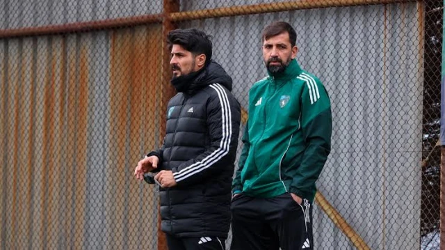 Kocaelispor'dan ayrıldı, Eşmespor'a teknik direktör oldu