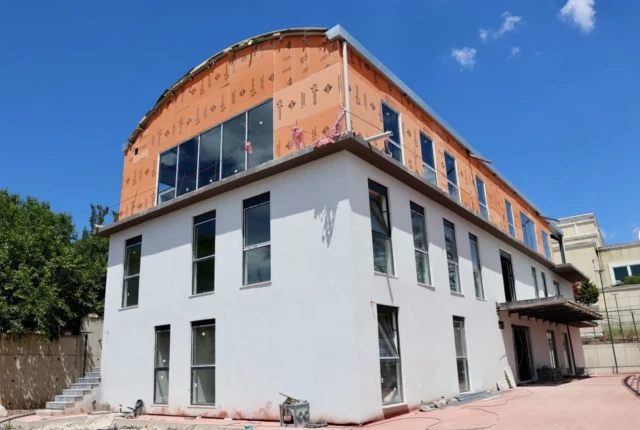 Körfez’de Çamlıtepe Spor Kompleksi’nde çalışmalar sürüyor