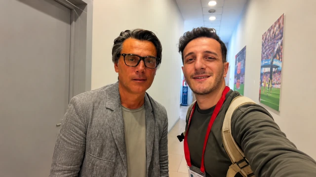 Montella, Başakşehir-Kocaelispor karşılaşmasını takip ediyor