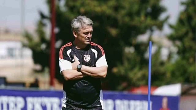 Orhan Ak: “Kocaelispor’dan puan ya da puanlarla dönmek istiyoruz”