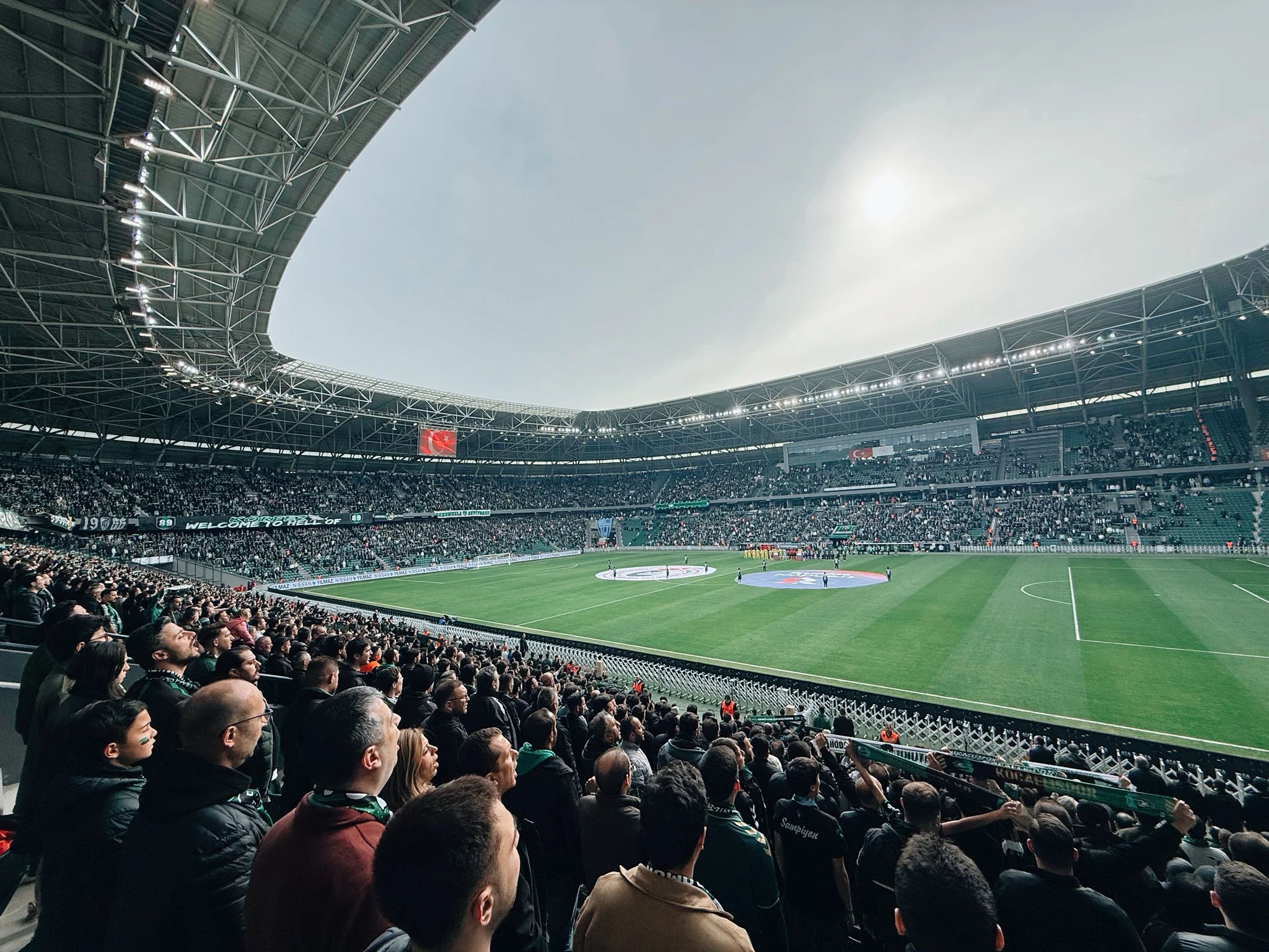 Kocaelispor-Göztepe maçını tribünden kaç kişi izledi?