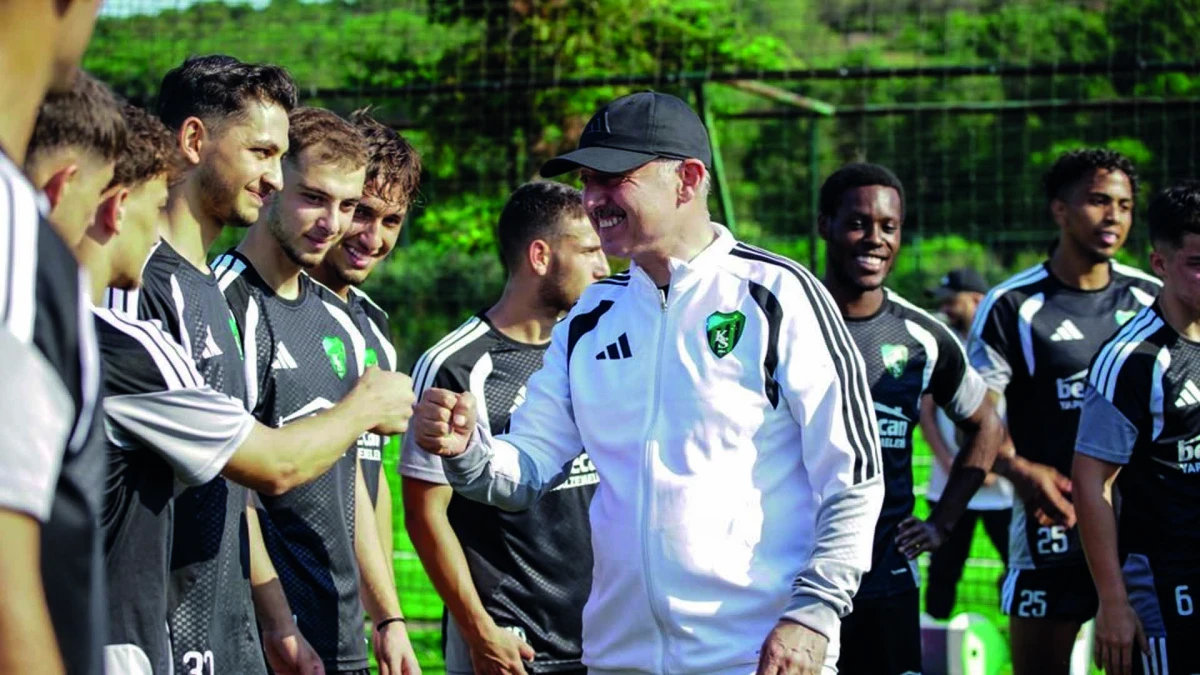 Tahir Büyükakın’dan Kocaelispor’a tebrik: “Mutluluk kaynağımız”