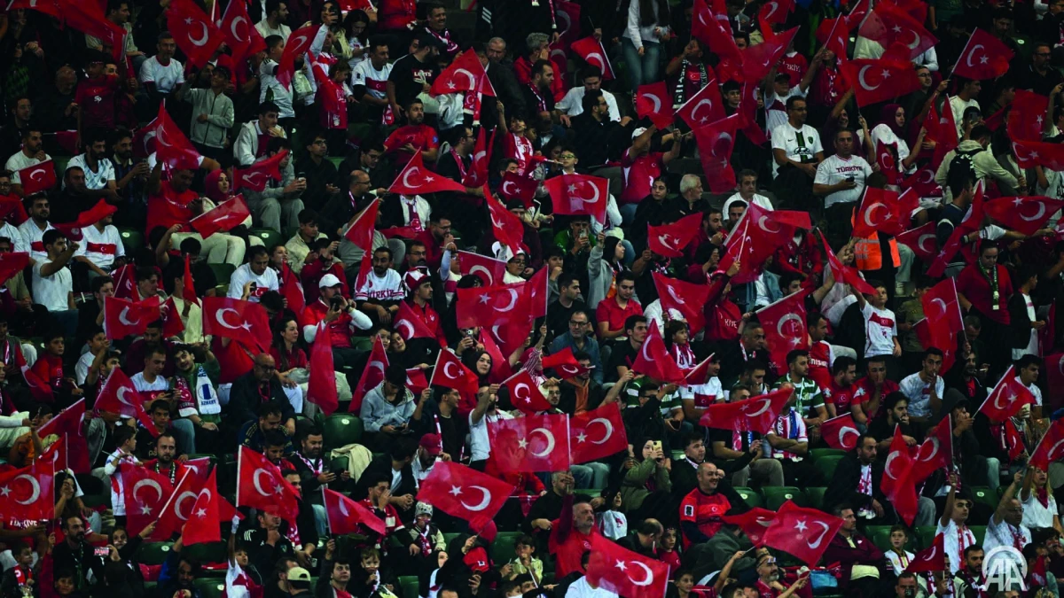 Tribünler doldu ama atmosfer yoktu: Tepkilerin odağında TFF vardı