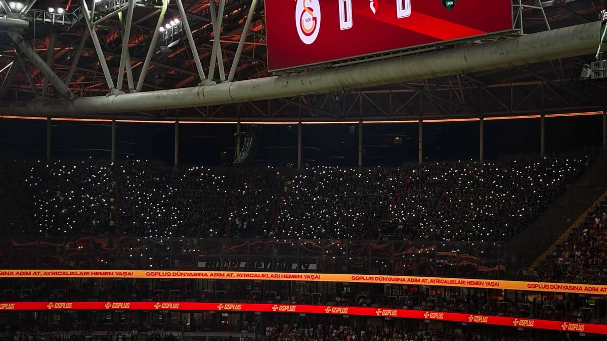 Yenilgiye rağmen bağrına bastılar: Kocaelispor tribünlere çağrıldı
