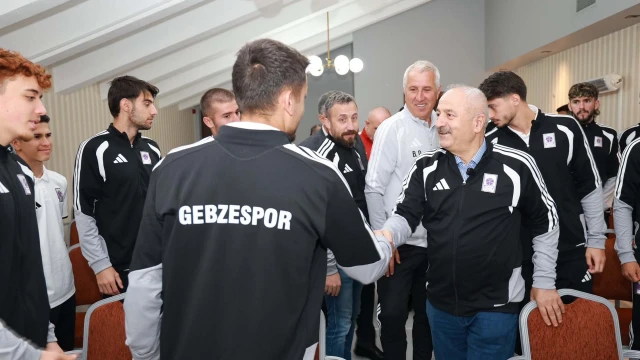 Zinnur Büyükgöz’den Gebzespor’un Bolu kampına ziyaret